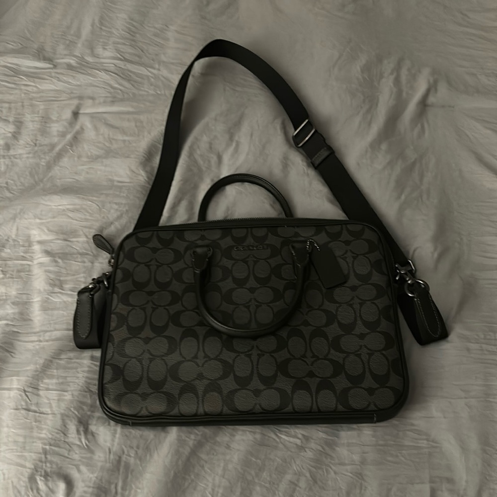 Authentic Coach Messenger Bag